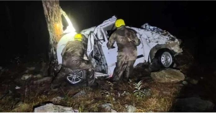 Three people die as car fell into Ditch in dehradun