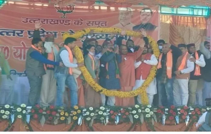 CM Yogi said that if action is taken against criminals in Uttar Pradesh, then they will flee to Uttarakhand, so BJP is necessary here too.