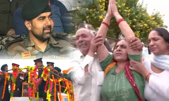 People cried after watching the funeral procession of martyr Major Ashish.