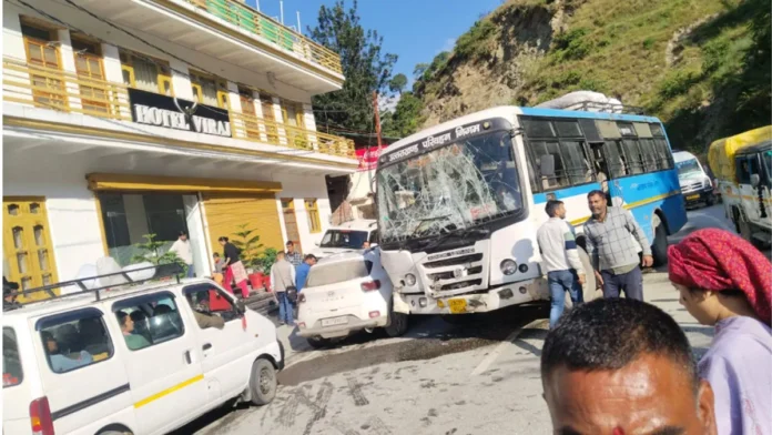 Major accident in Uttarakhand: Roadways bus collides with school bus, 14 children injured