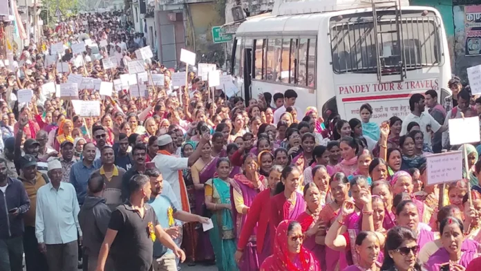 Demand for health facilities sparks uproar: Crowds pour in from village to village, demonstrations by women and youth Demand for health facilities sparks uproar: Crowds pour in from village to village, demonstrations by women and youth