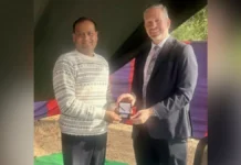 अमेरिकी दूतावास ने उत्तराखंड SDRF को किया सम्मानित, जटिल बचाव अभियान को सफलतापूर्वक अंजाम देने पर थपथपाई पीठ The US Embassy honored the Uttarakhand SDRF, praising them for successfully carrying out a complex rescue operation.