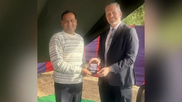 The US Embassy honored the Uttarakhand SDRF, praising them for successfully carrying out a complex rescue operation. The US Embassy honored the Uttarakhand SDRF, praising them for successfully carrying out a complex rescue operation.