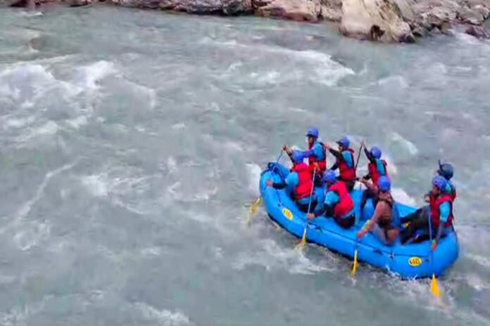 Uttarakhand: Rafting to close on June 30; plan your adventure trip in advance. Uttarakhand: Rafting to close on June 30; plan your adventure trip in advance.