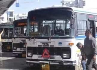 उत्तराखंड रोडवेज की बस ऑनलाइन बुक करने पर पाएं डिस्काउंट, लेकिन केवल इस शहर के लिए ऑफर Get a discount on booking Uttarakhand Roadways buses online, but the offer is valid only for this city.