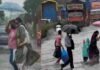 उत्तराखंड में भारी बारिश से जनजीवन अस्त-व्यस्त, कई राष्ट्रीय राजमार्ग बंद; उफान पर नदियां Heavy rains disrupt normal life in Uttarakhand; several national highways closed; rivers in spate.